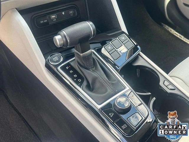 Photo of 2025 Gravity Gray Kia Sportage