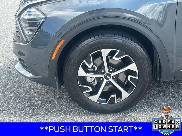 Photo of 2025 Gravity Gray Kia Sportage