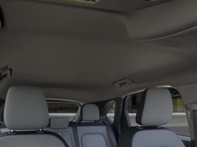 Photo of 2025 Oxford White Ford Escape