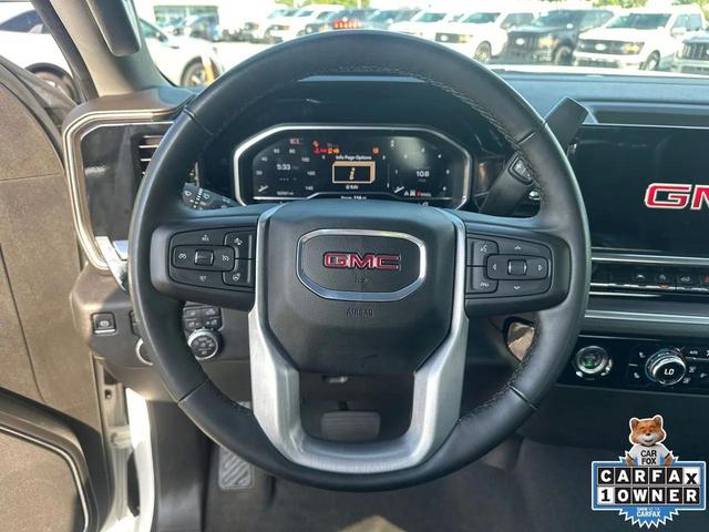 Photo of 2024 Summit White GMC Sierra 1500