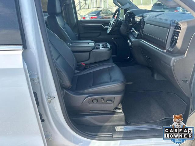 Photo of 2024 Summit White GMC Sierra 1500