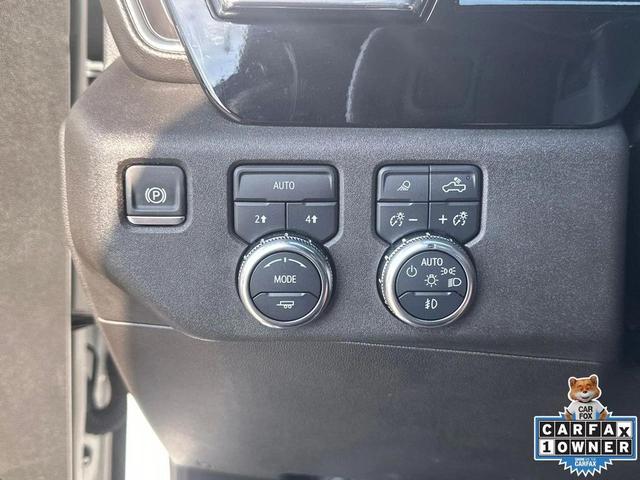 Photo of 2024 Summit White GMC Sierra 1500