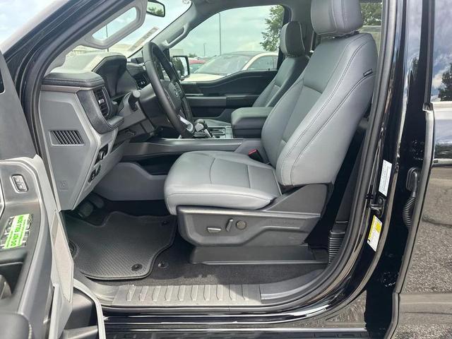 Photo of 2025 Agate Black Metallic Ford F-150 Lightning