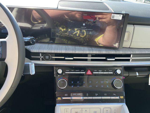 Photo of 2025 Phantom Black Hyundai SANTA FE