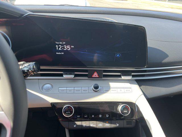 Photo of 2025 Fluid Metal Hyundai ELANTRA