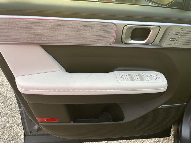 Photo of 2025 Ecotronic Gray Matte Hyundai SANTA FE