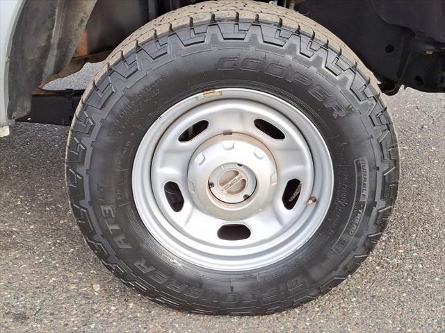 Photo of 2015 Oxford White Ford F-250
