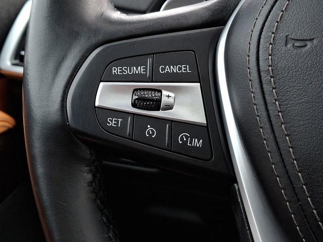 Photo of 2019 Black Sapphire Metallic BMW X5