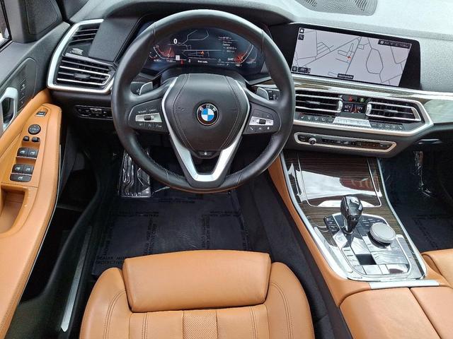 Photo of 2019 Black Sapphire Metallic BMW X5