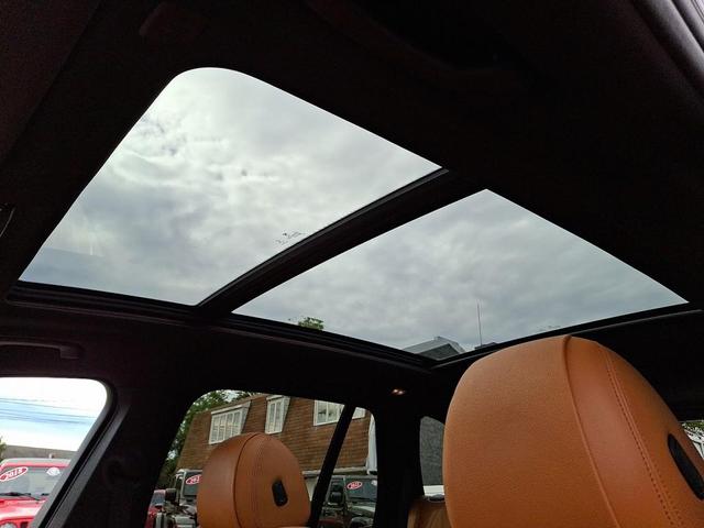 Photo of 2019 Black Sapphire Metallic BMW X5
