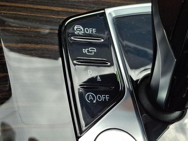 Photo of 2019 Black Sapphire Metallic BMW X5
