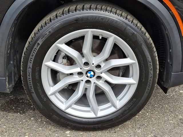 Photo of 2019 Black Sapphire Metallic BMW X5