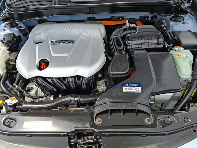 Photo of 2014 Blue Sky Metallic Hyundai SONATA Hybrid