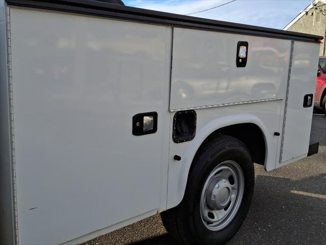 Photo of 2015 Oxford White Ford F-250