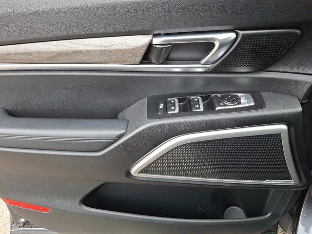 Photo of 2020 Gravity Grey Kia Telluride