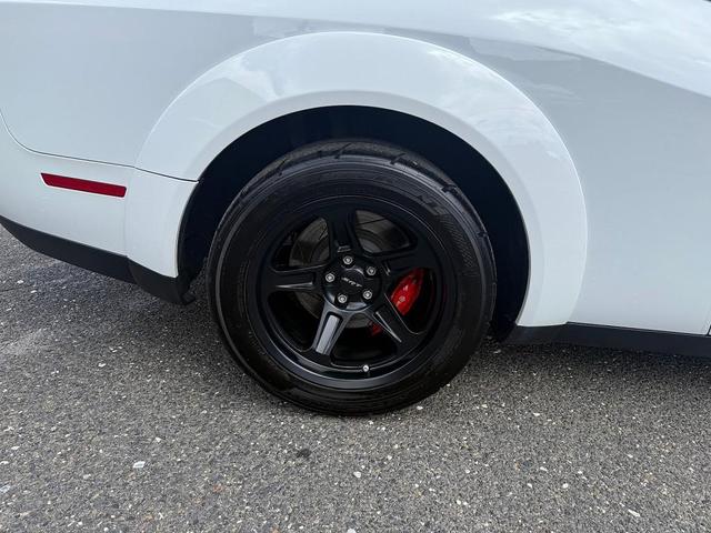 Photo of 2018 White Knuckle Clearcoat Dodge Challenger