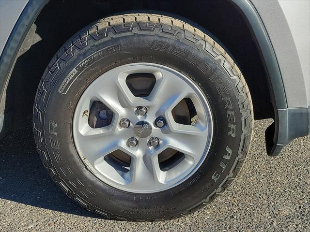 Photo of 2015 Billet Silver Metallic Clearcoat Jeep Grand Cherokee