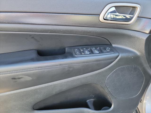 Photo of 2015 Billet Silver Metallic Clearcoat Jeep Grand Cherokee