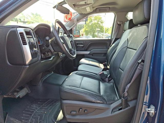 Photo of 2017 Deep Ocean Blue Metallic Chevrolet Silverado 1500