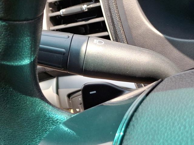 Photo of 2016 Oxford White Ford Explorer