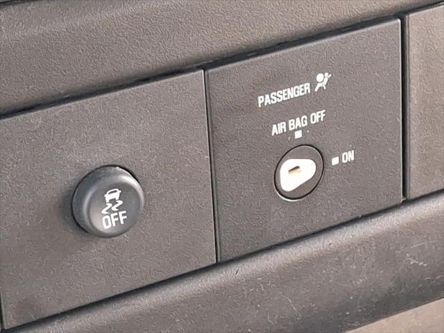 Photo of 2015 Summit White Chevrolet Express 2500