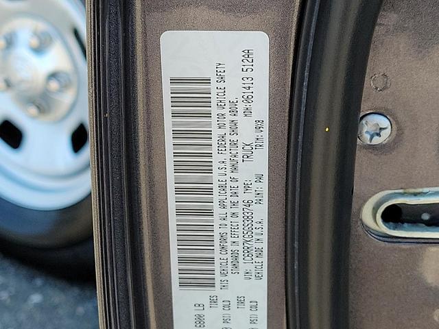 Photo of 2016 Granite Crystal Metallic Clearcoat RAM 1500