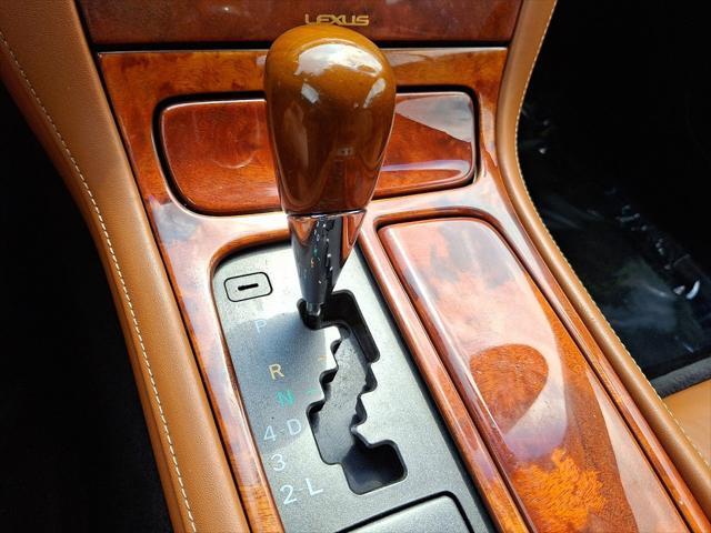 Photo of 2004 Egyptian Sand Pearl Lexus SC 430