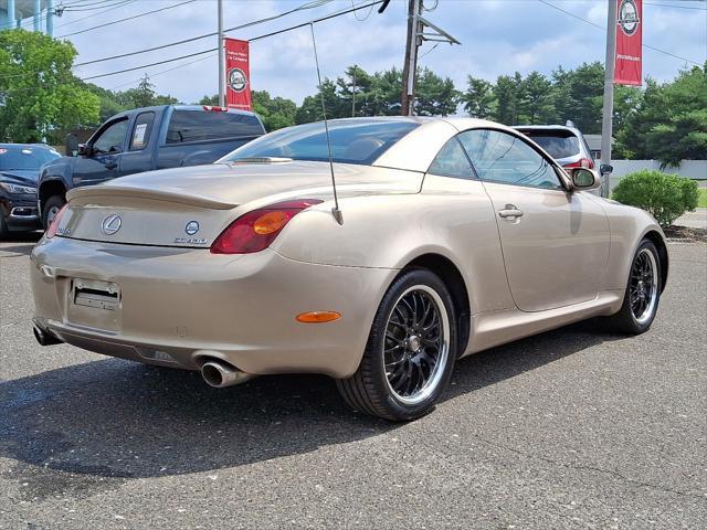 Photo of 2004 Egyptian Sand Pearl Lexus SC 430