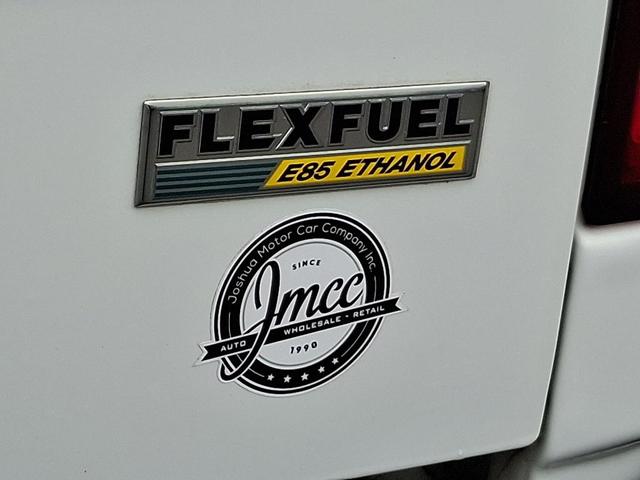 Photo of 2016 Bright White Clearcoat RAM 1500