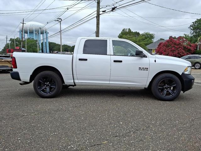 Photo of 2016 Bright White Clearcoat RAM 1500