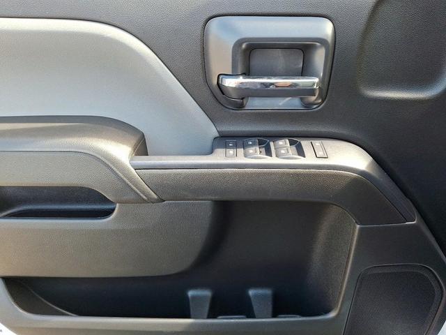 Photo of 2016 Summit White Chevrolet Silverado 2500
