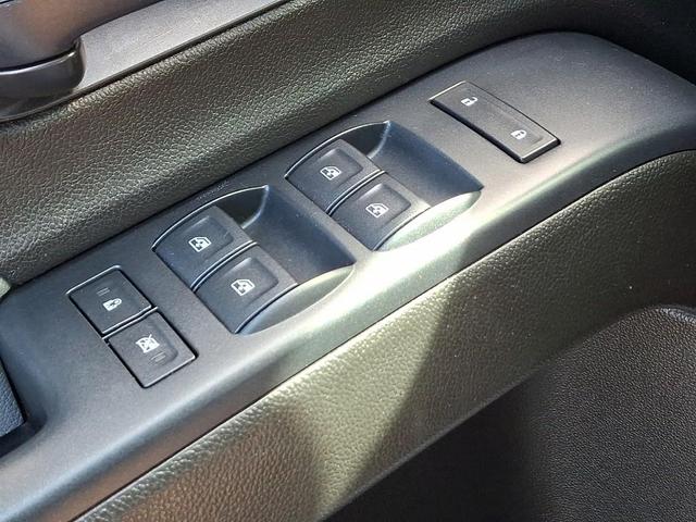Photo of 2016 Summit White Chevrolet Silverado 2500
