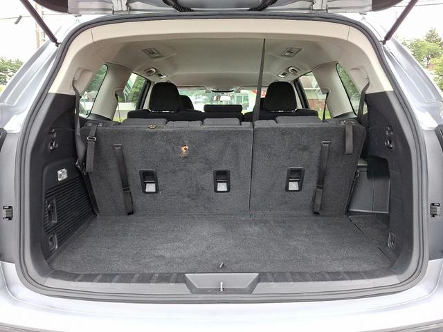 Photo of 2019 Ice Silver Metallic Subaru Ascent