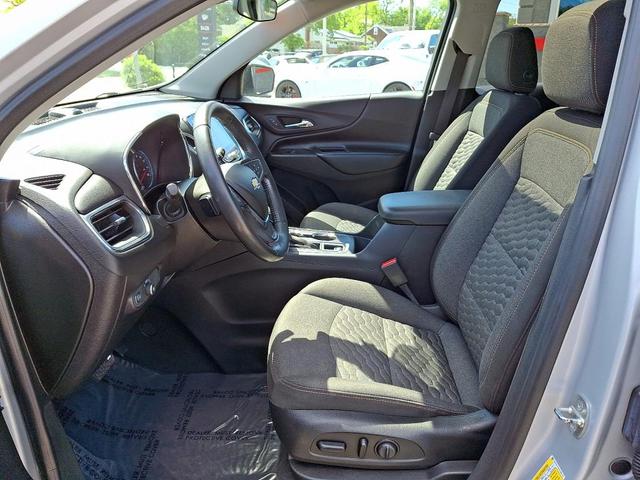 Photo of 2019 Silver Ice Metallic Chevrolet Equinox