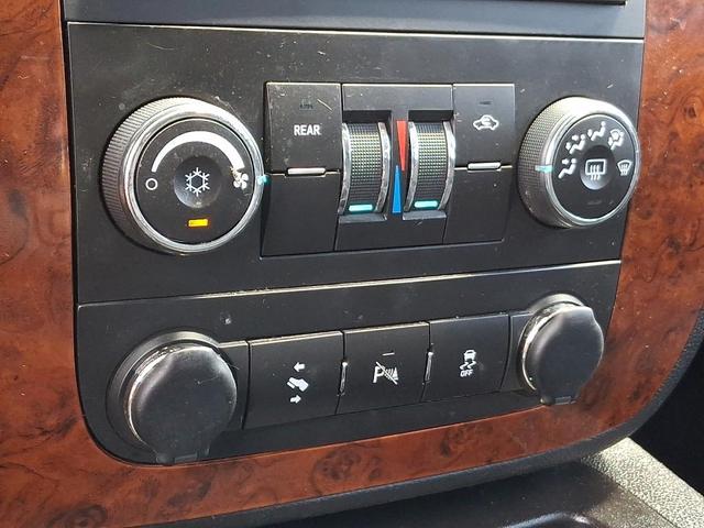 Photo of 2014 Black Chevrolet Tahoe