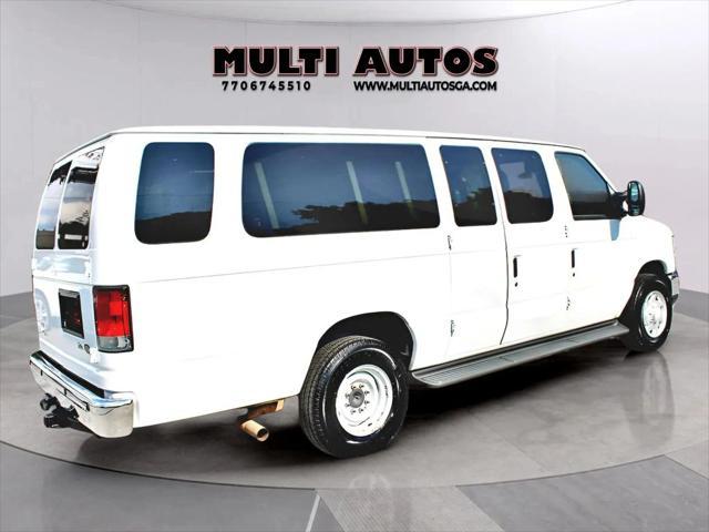 Photo of 2014 Oxford White Ford E350 Super Duty
