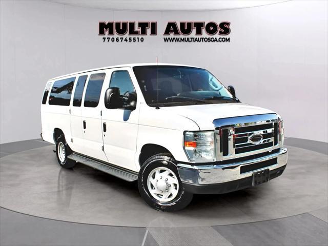 Photo of 2014 Oxford White Ford E350 Super Duty