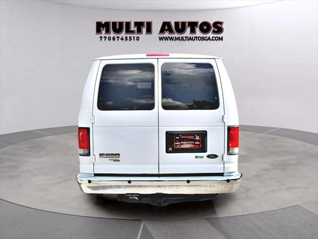 Photo of 2014 Oxford White Ford E350 Super Duty