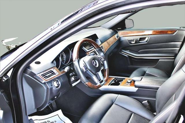 Photo of 2016 Black Mercedes-Benz E-Class