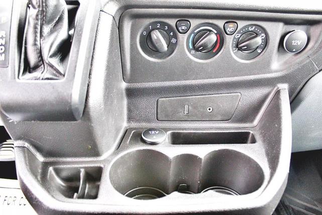 Photo of 2015 Oxford White Ford Transit-350