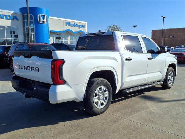 Photo of 2023 Ice Cap Toyota Tundra