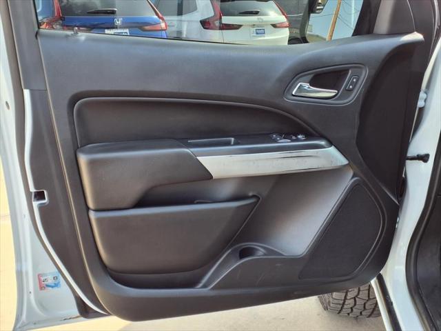 Photo of 2021 Summit White Chevrolet Colorado