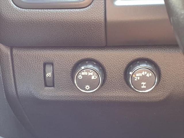 Photo of 2021 Summit White Chevrolet Colorado