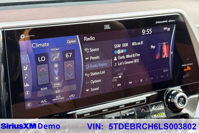 Photo of 2020 Moon Dust Toyota Highlander Hybrid