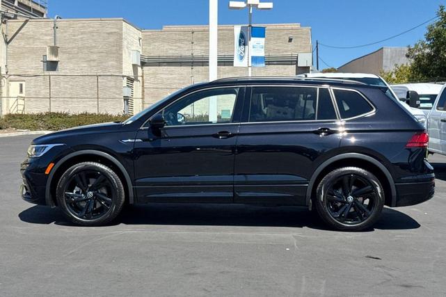 Photo of 2024 Deep Black Pearl Volkswagen Tiguan