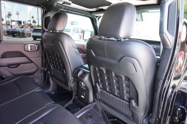 Photo of 2023 Black Clearcoat Jeep Wrangler
