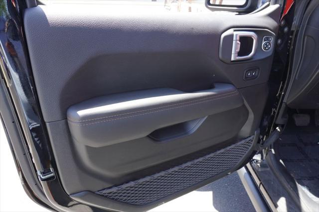 Photo of 2023 Black Clearcoat Jeep Wrangler