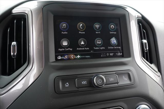 Photo of 2025 Summit White GMC Sierra 3500