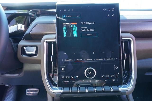 Photo of 2025 Downpour Metallic GMC Yukon