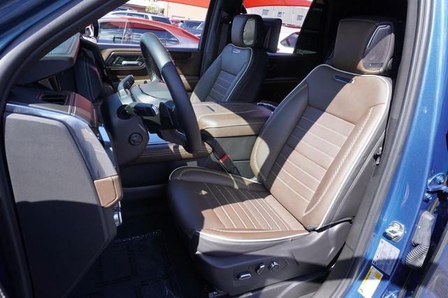Photo of 2025 Downpour Metallic GMC Yukon